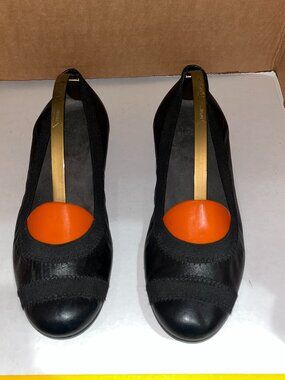 Stuart Weitzman Giveable Ballet Flat